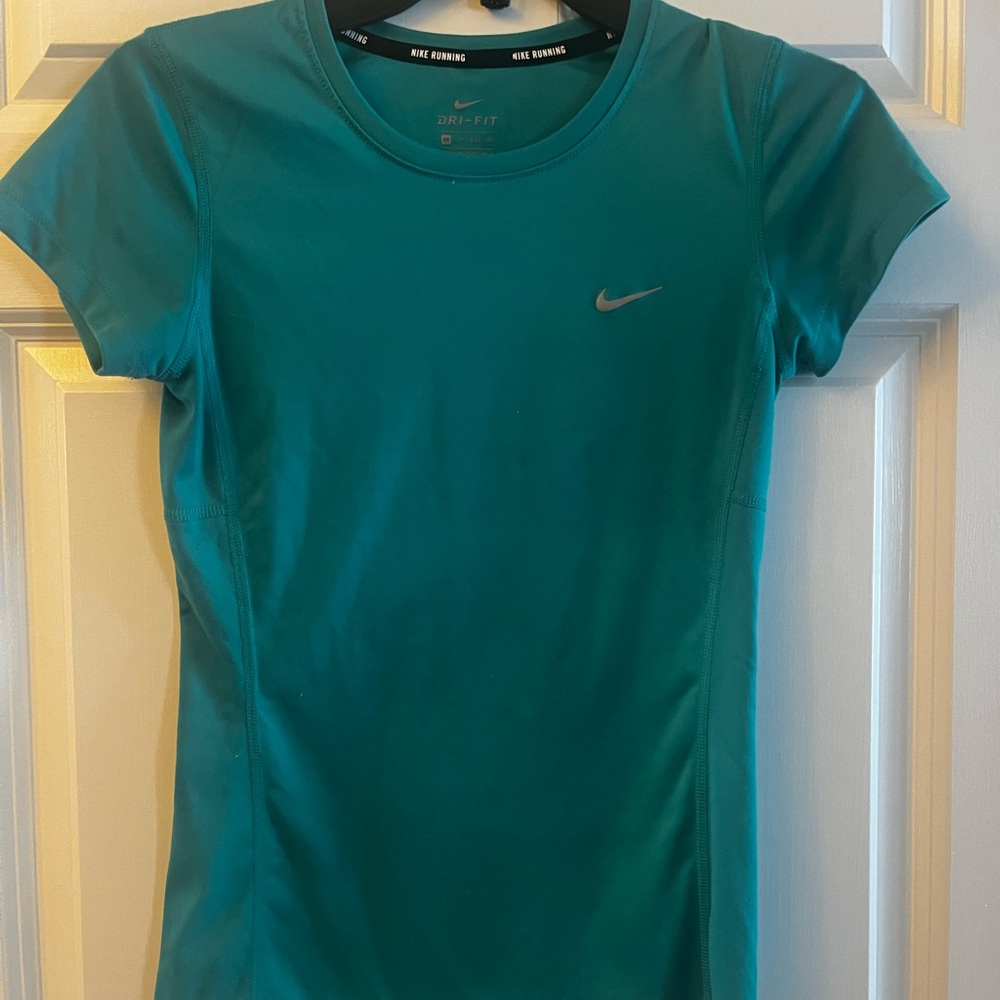 Nike Women's Aqua Short Sleeve Tee